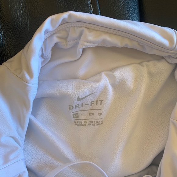 nike dri fit shorts - Picture 2 of 2